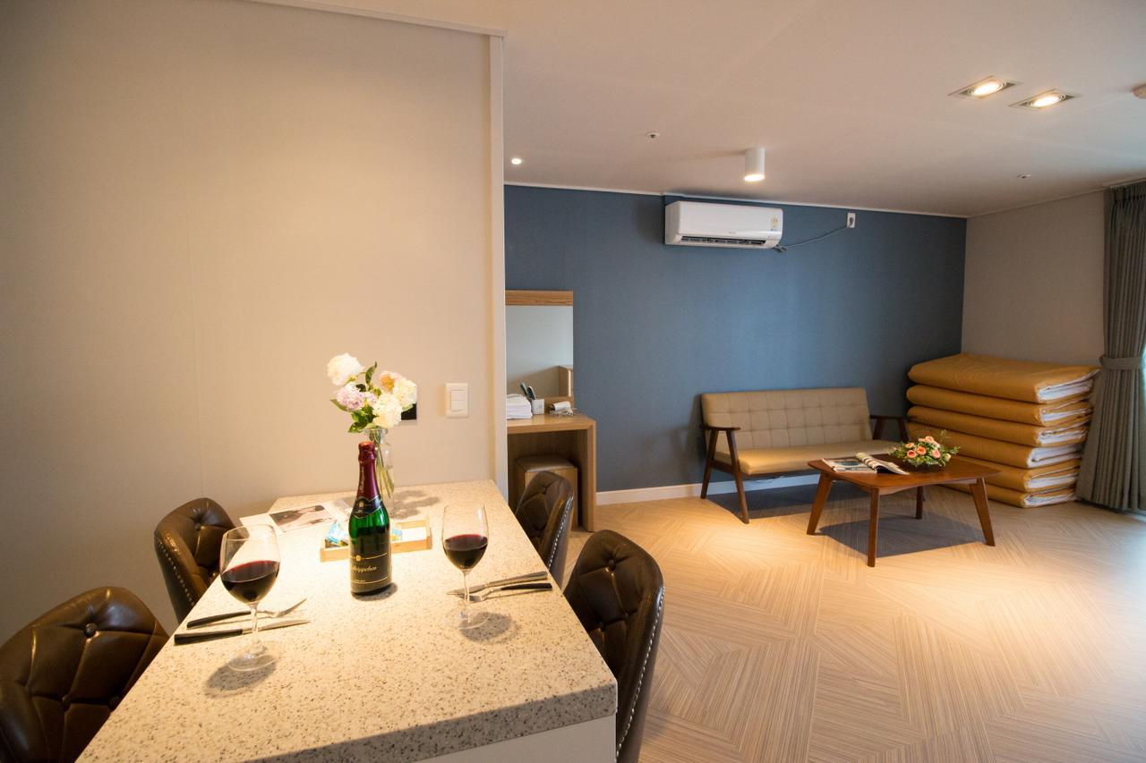 Lium Spa Hostel Josu Exteriér fotografie